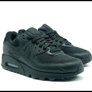 Nike Air Max 90 Triple Black Sneakers DH8010 001 Women’s Sz 9.5